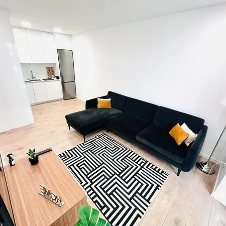 Apartmán Center 3 Bedroom Flat Next To Avenida Almirante Reis