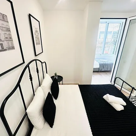 Apartment Center 3 Bedroom Flat Next To Avenida Almirante Reis *