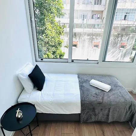 Center 3 Bedroom Flat Next To Avenida Almirante Reis *
