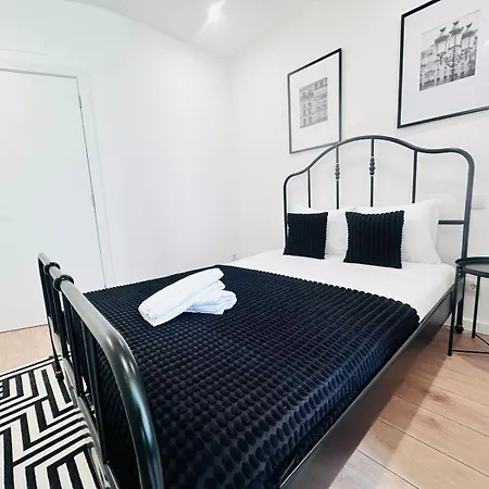 Center 3 Bedroom Flat Next To Avenida Almirante Reis Lisbon