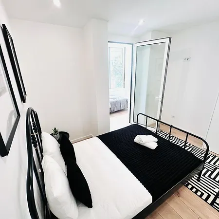 Apartment Center 3 Bedroom Flat Next To Avenida Almirante Reis