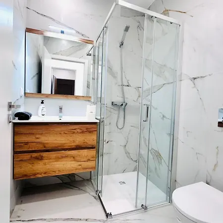 Apartment Center 3 Bedroom Flat Next To Avenida Almirante Reis *