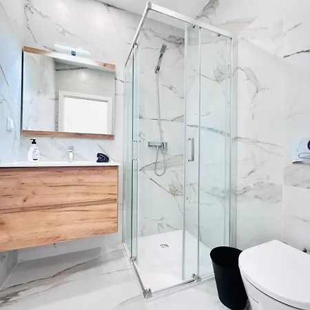 Center 3 Bedroom Flat Next To Avenida Almirante Reis Apartment *
